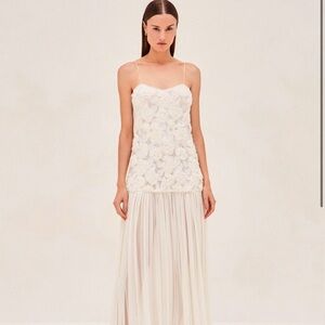 Elegant White Floral Dress